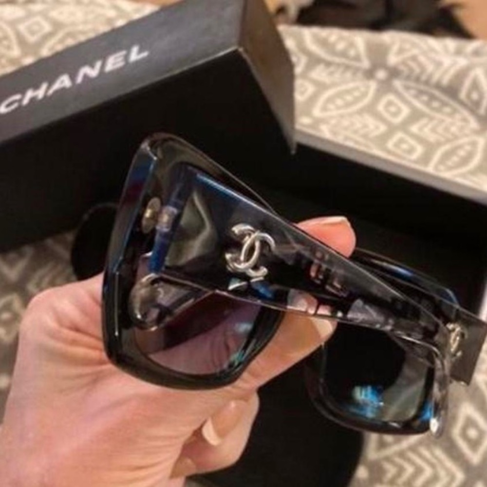 Auth Chanel 5213501/3c Rectangular Sunglasses. - image 6